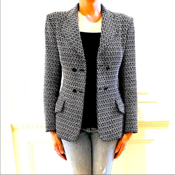CHANEL Tweed Jacket!! Black & White Tweed Wool Jacket - Picture 4 of 15
